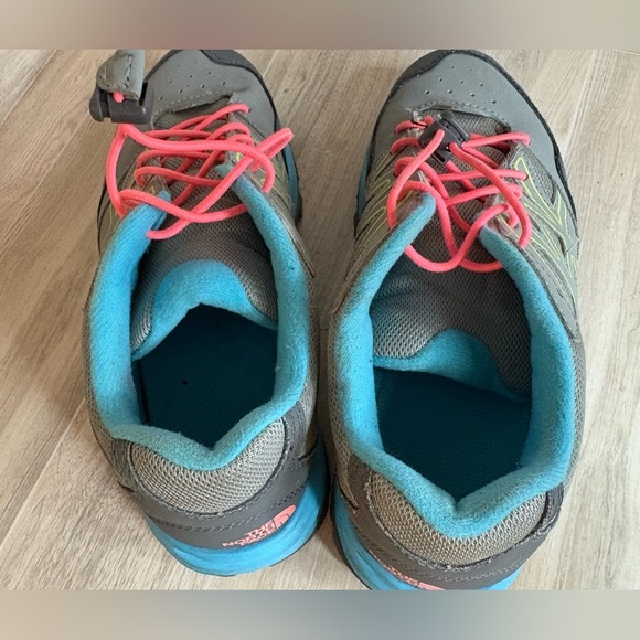 The North Face Hedgehog Hiker WP Shoe - Kids 6 Teal Pink - Picture 7 of 11